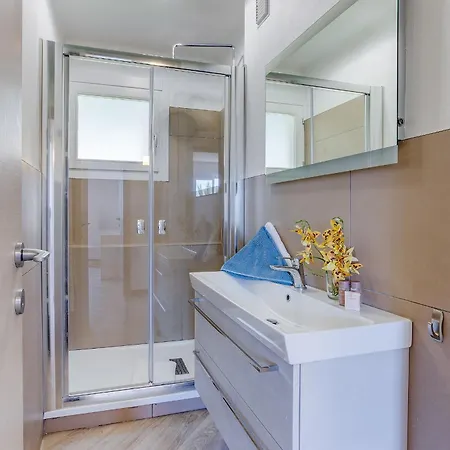 Flots Bleus Ap4513 By Riviera Homes Apartment *